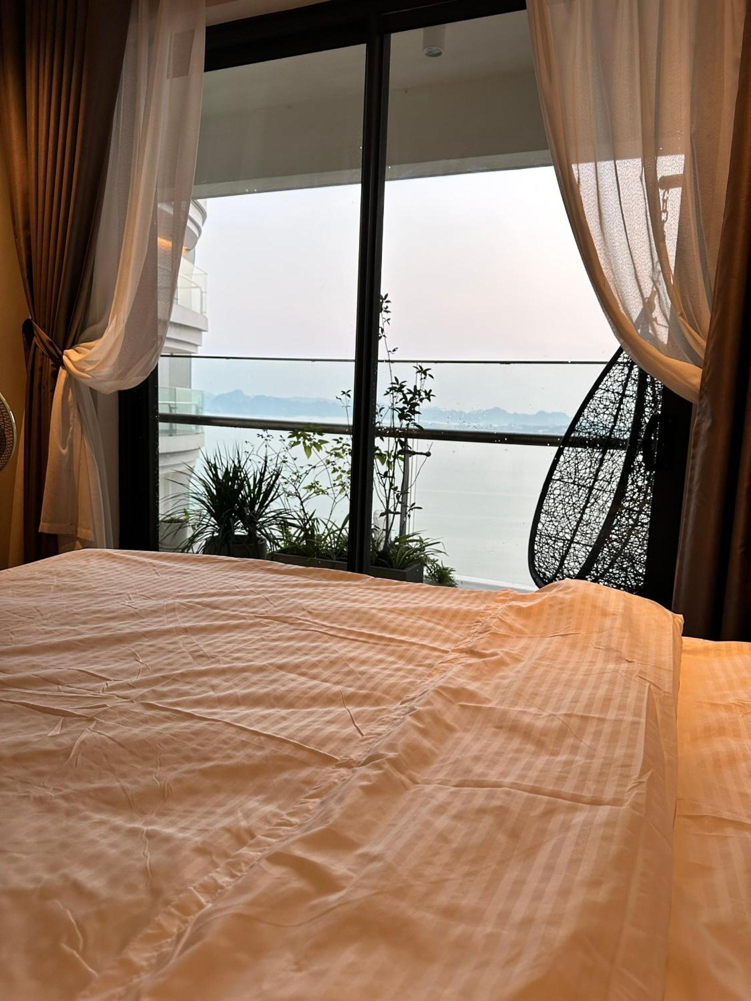 Citadines Seaview Duplex Apartment Hạ Long Extérieur photo